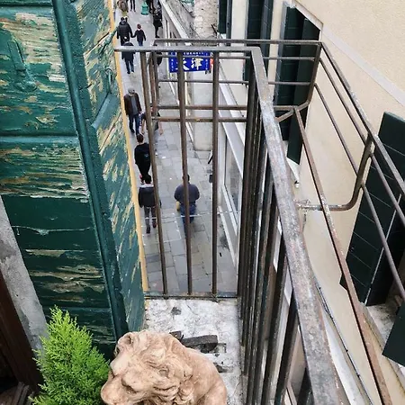 Rainbow Πανσιόν
